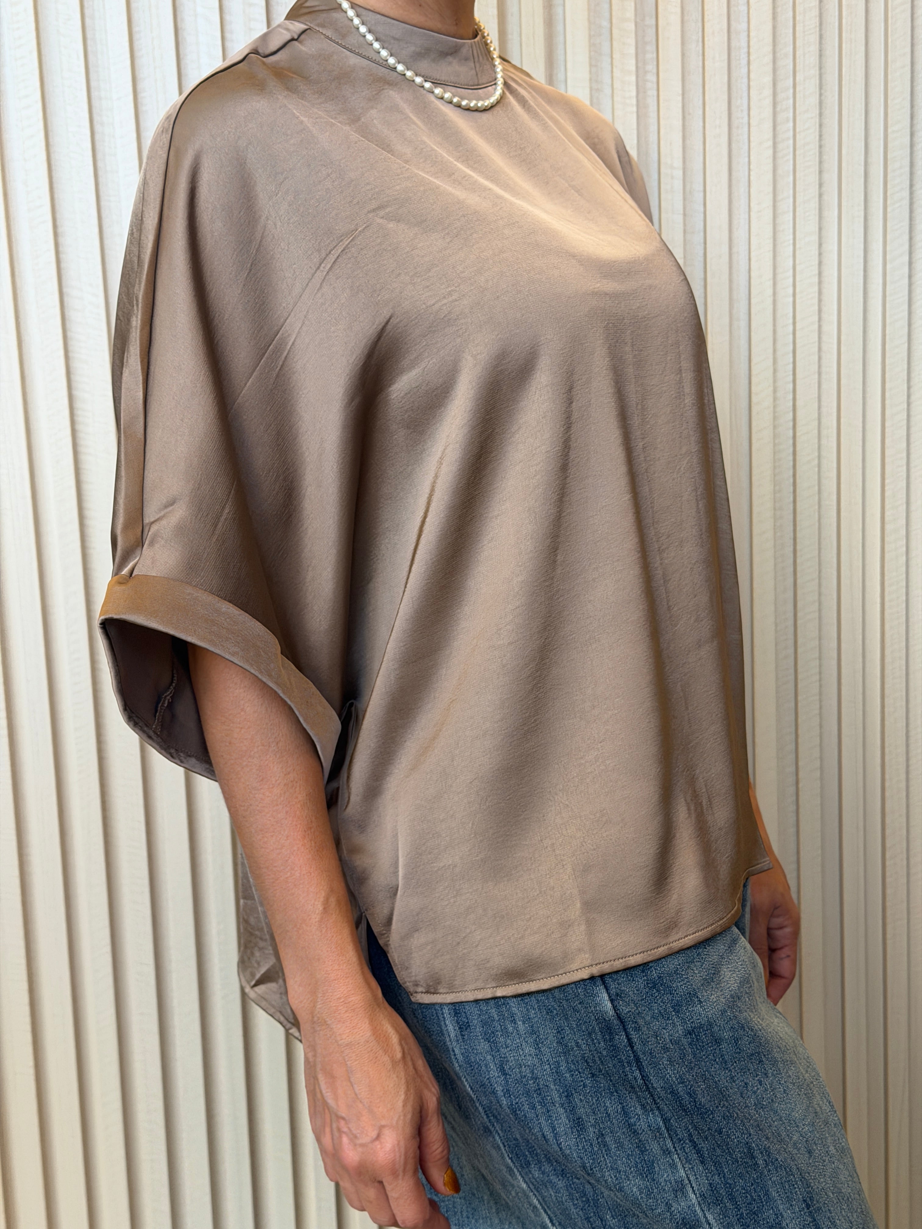 MOCK NECK OVERSIZED TOP