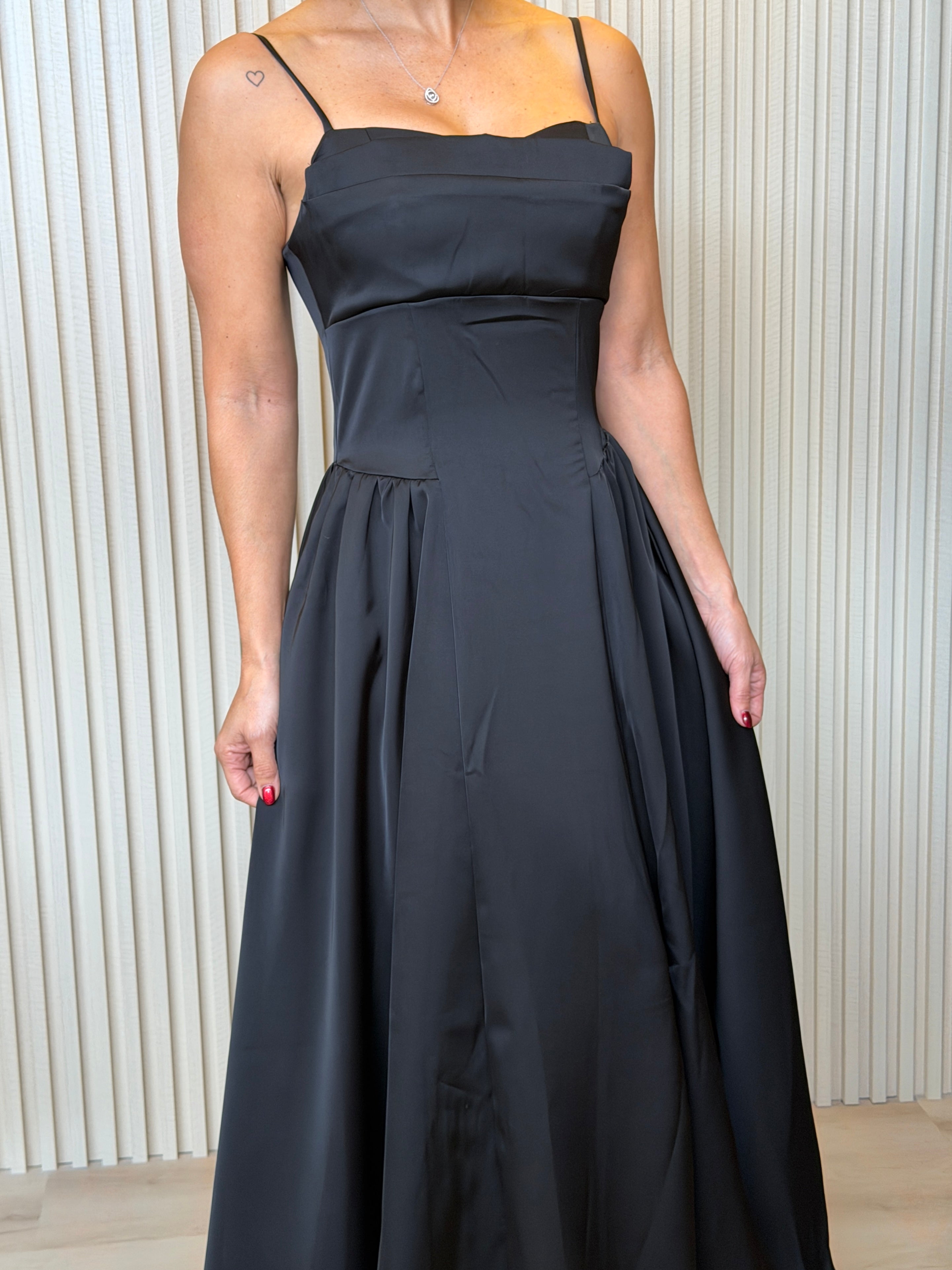 Sweetheart Midi Dress