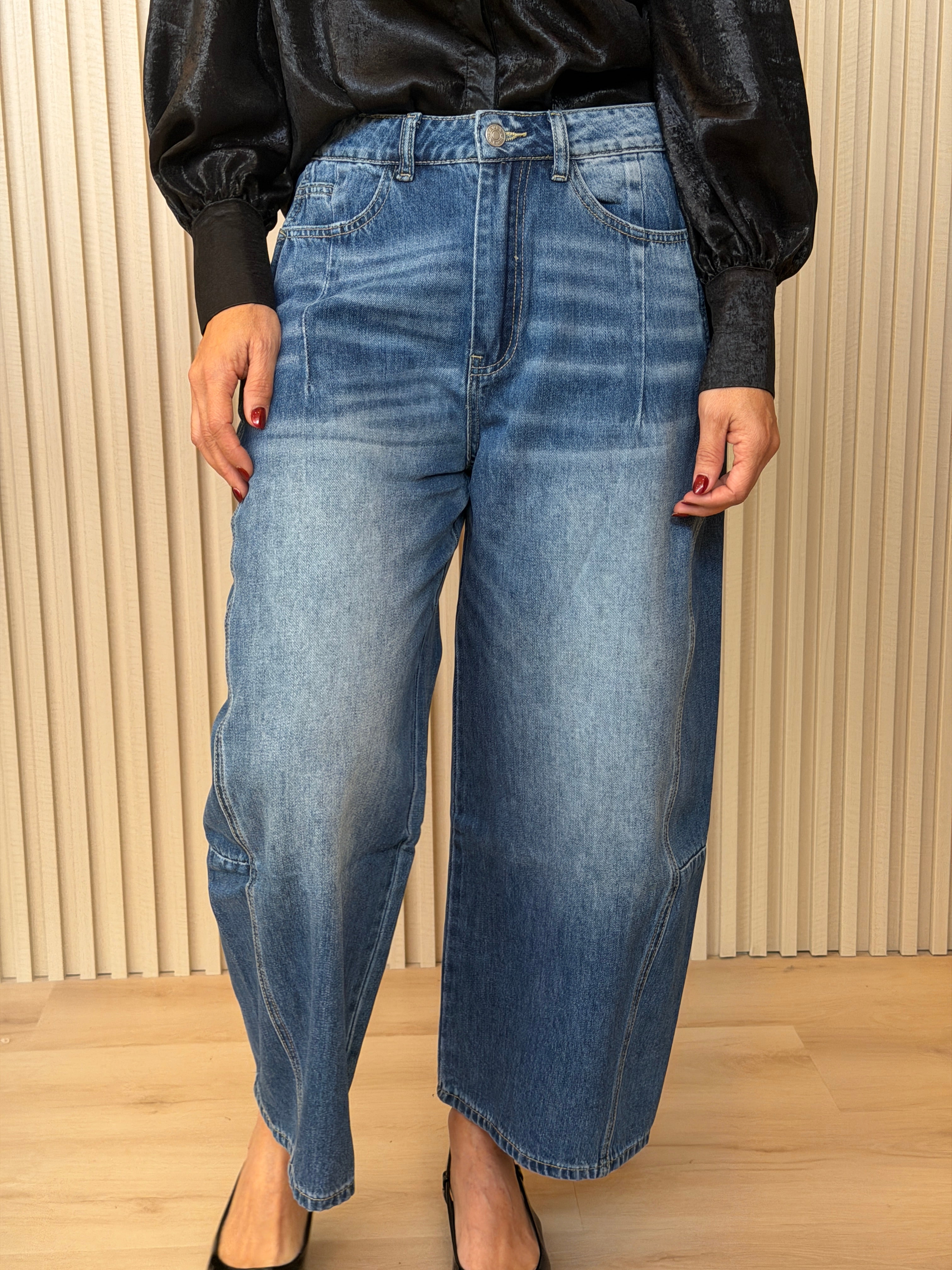 Good Luck Barrel Jean