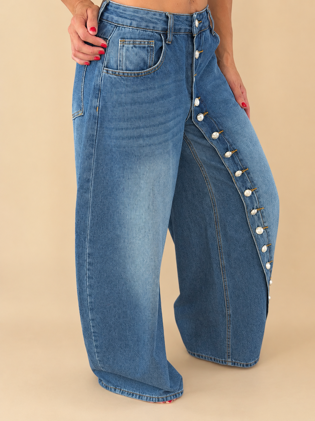 High-waist Button Barrel Jean